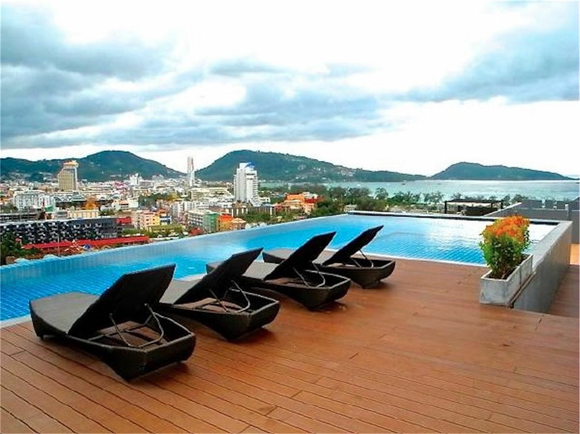 Bliss Patong 2 Bedrooms Apartment Eksteriør bilde